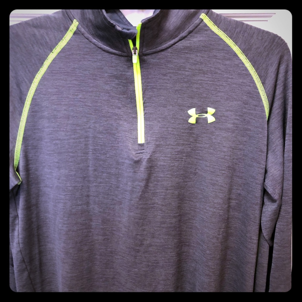 Like new Under Armour Pullover
